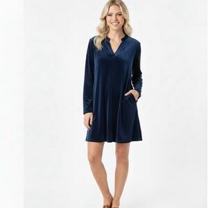 Intro BLACK Velvet Dress